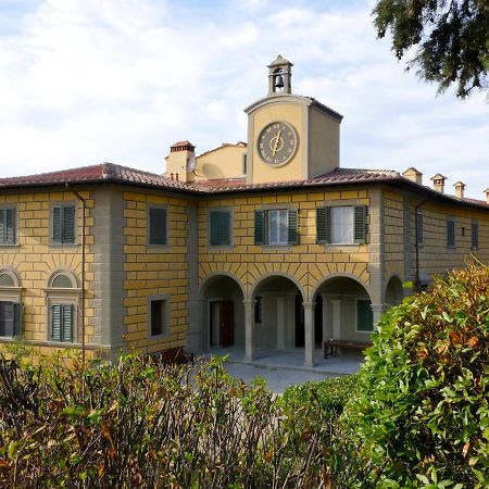Casa Cares Hotel Reggello Bagian luar foto