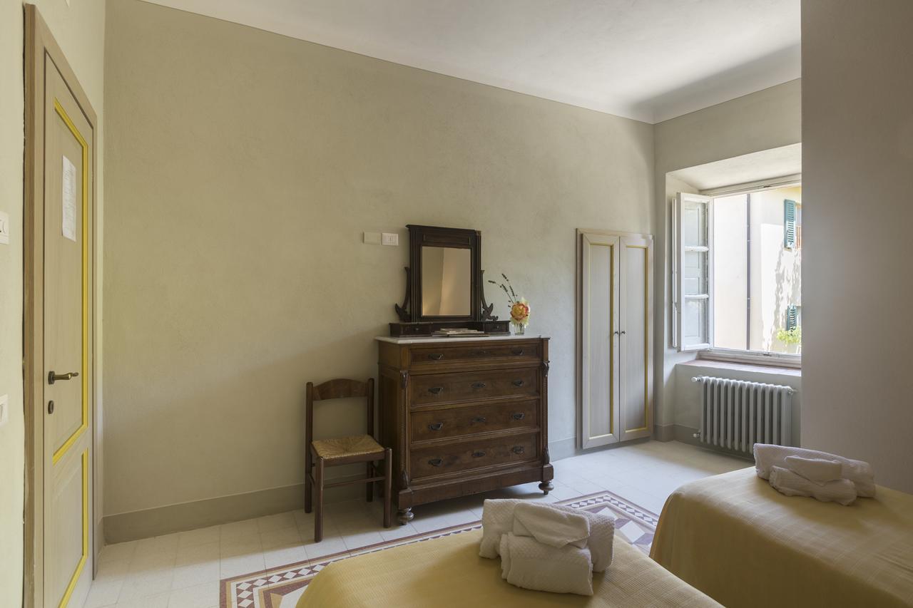 Casa Cares Hotel Reggello Bagian luar foto