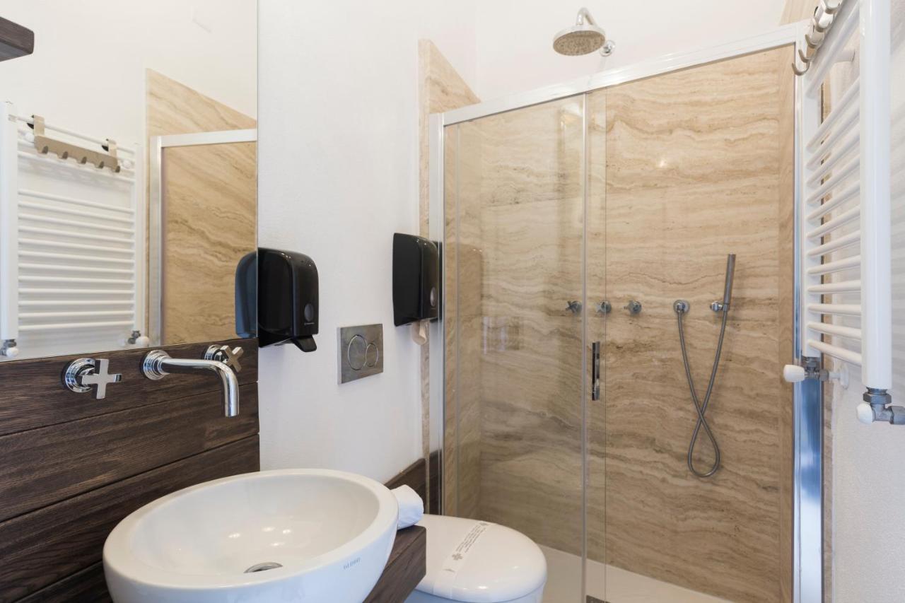 Casa Cares Hotel Reggello Bagian luar foto